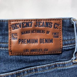 NWOT Seven7 Jeans, size W32 L32